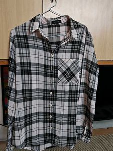 Classic Plaid Button-Up Shirt