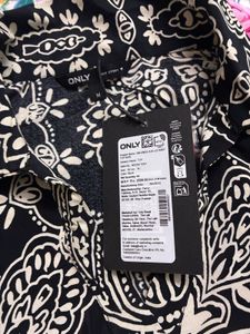Black Paisley Print Kurta Set