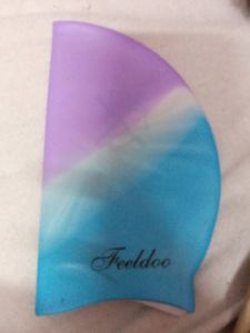 New Swimming Cap With Pouch