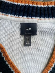 H&amp;M Men's V-Neck Sweater Vest