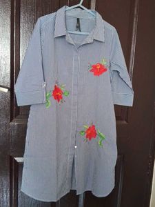 Striped Kurta with Floral Embroidery