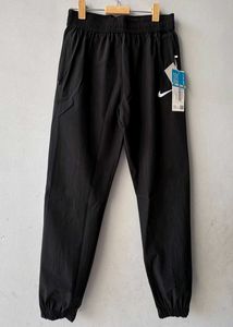 Nike Swoosh Jogger Pants