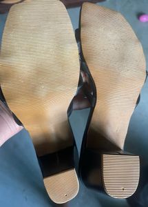Chic Black Bow Detail Heeled Sandals