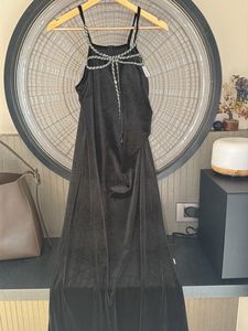 Elegant Black Maxi Dress