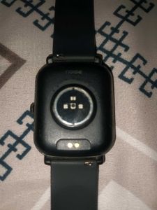 Noise ColorFit Icon Buzz Smartwatch