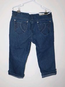 Women's Blue Denim Capri Jeans