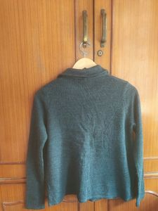 Levi's sweater Cum Cardigan
