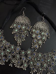 Oxidized Silver Floral Necklace &amp; Earrings Set
