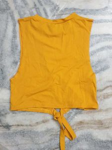 🐥Mustard Sleeveless Crop Top