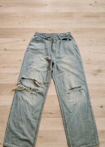 Distressed Light Wash Wide Leg Jeans