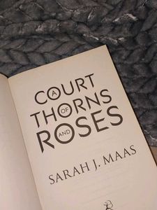 A Court of Thorns and Roses (First Edition)