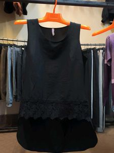 Sleeveless Black Lace Trim Top