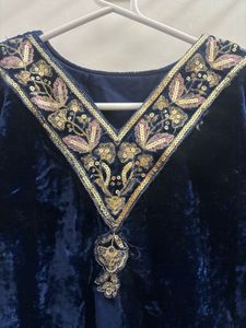 Vastra Official Elegant Navy Blue Velvet Kurta Set