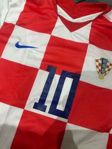 Croatia Modric #10 Football Jersey L