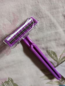 Sirona Aloe-Boost Twin Blade Razor (Set Of 3)