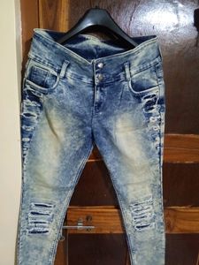 Ripped High Waisted Jeans
