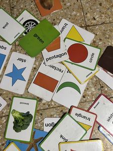 Flash Cards- Colors And Shapes