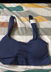 Comfortable Navy Seamless Sports Bra