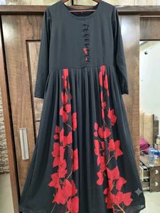 FLORAL BLACK GOWN