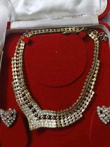 Sparkling Rhinestone Necklace Set