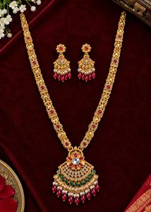 Elegant Gold Plated Necklace Set
