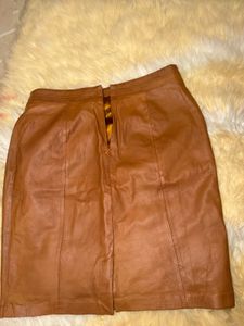 leather skirt