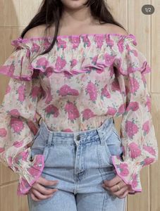 Floral Off-Shoulder Ruffle Top🌸💖