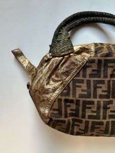 65ooRs - Fendi Zucca Monogram Handbag