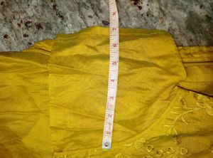 Yellow Embroidered Kurta set 💛