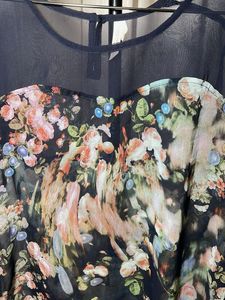 Sweetheart Neck Floral Sheer Navy Top