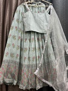 Floral Print Top &amp; Shrug Set