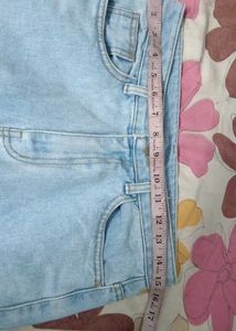 Light Wash Split Hem Jeans