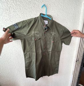 Men's U.S. Navy Short Sleeve Shirt new wdt tag