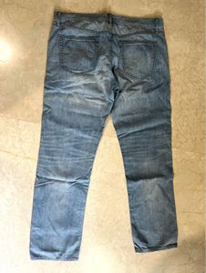 UNIQLO Distressed Unused Denim Jeans