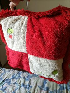 Red Love Pillow