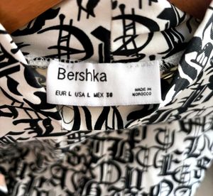 Y2K Graphic Print Turtleneck Crop Top