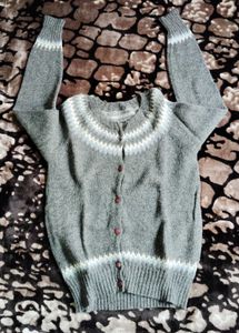 Crochet Chic Sweater (free🎁white net top)