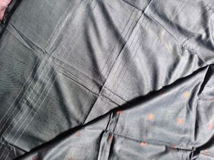 Elegant Grey Saree with Subtle Motifs