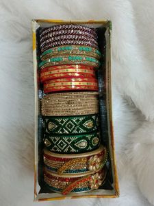 Festive bangle set
