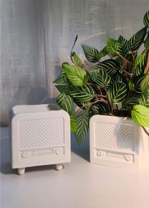 Retro Radio Planters