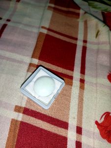 White Colour Stone 🪨