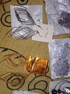 11 Assorted Fashion Earrings Collection