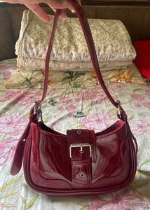 Chic Patent Red Shoulder Bag