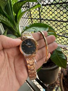 Daniel Wellington Rose Gold Watch