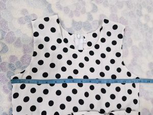 White and Black Dress 9-10y