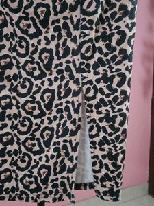 Leopard Print Pencil Skirt with Slit