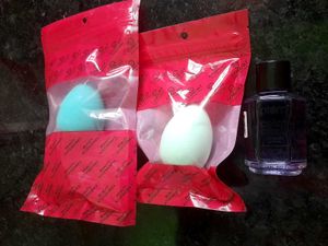 Makeup Blender Sponges & Plum Nailpaint remover 😽