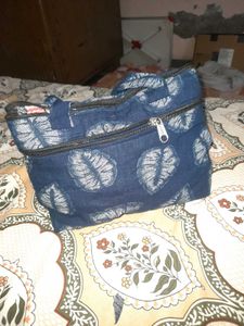 Stylish Blue Leaf Print Handbag