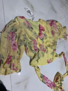 Chic Yellow Floral Puff Sleeve Wrap Top