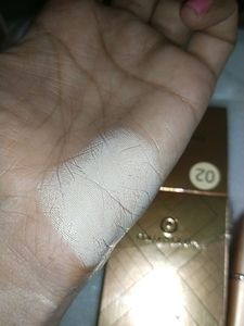 Primer+Foundation 02 Natural